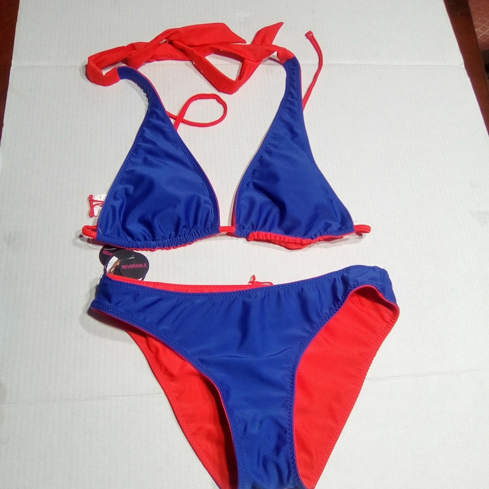NO BOUNDARIES swimwear women 2 piece suit SIZE MEDIUM (7-9) REVERSIBLE - Picture 6 of 9